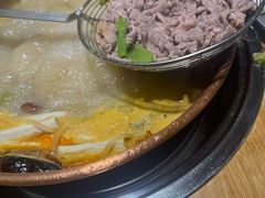-洱火云南酸菜牛肉火锅(石景山当代商城店)