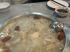 -光头药膳鸡(莱茵小镇店)