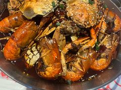 -肥肥虾庄·金牌油焖大虾(汉街SKP店)