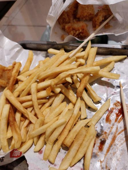 正新鸡排(矿务局店)-"我就是问问一份薯条应该给几个番茄酱包,我.