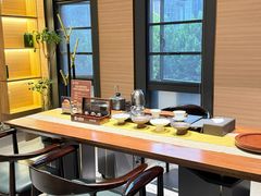 -红鼎豆捞·非遗鲍皇汤火锅(宝丰路店)