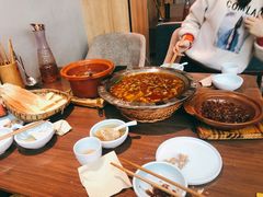 -有红鸡毛店·川菜(建设路店)