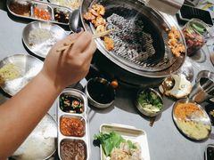 -围炉肉舍•炭烤活鳗•丹东海鲜烤肉(步行街店)