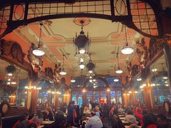 -Majestic Café