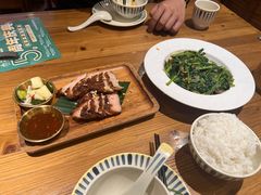 -泰堤坊(淡水体育馆店)