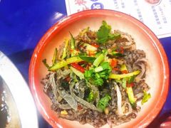-马路边边串串香(苗栗路店)