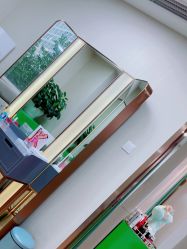 -变画·发型STUDIO