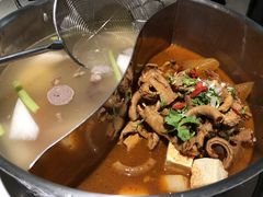 -左庭右院鲜牛肉火锅(浦江欢乐颂店)