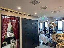 -TOP HAIR SALON