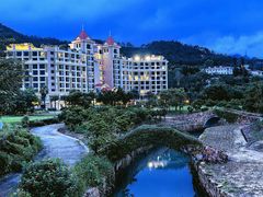 -江门古兜温泉小镇