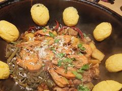 -万里闯关东铁锅炖菜馆(高新旗舰店)