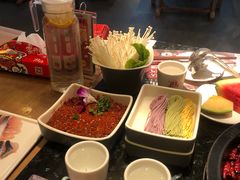 -井格重庆火锅(临平银泰城店)