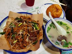 传统干炒牛河-荔银肠粉(建六店)