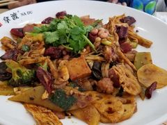 麻辣香锅-拿渡·水煮鱼麻辣香锅(王府井奥莱·香江小镇店)