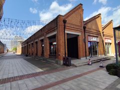 -TIMES CITY OUTLETS 时代·城市·奥特莱斯(上海国际时尚中心店)