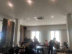 -Chom Cafe and Restaurant