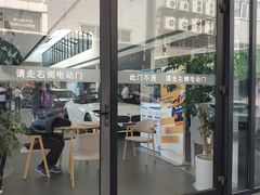 -上海宝信宝马4S店