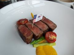 -MONICH牛排融合餐厅(和义大道购物中心店)