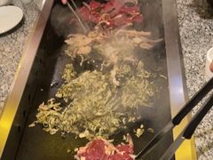 -果松木炭酸菜铜火锅·外婆参鸡汤