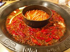 -黄潇洒老火锅(九眼桥宏济巷店)