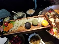 -湊湊火锅·茶憩(新中关购物中心店)