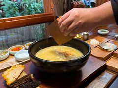 -银米·云南传统过桥米线(双廊黑金冠店)