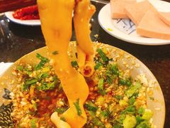 -九尺赵老四鲜鹅肠火锅