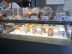 面包甜点陈列柜-喜茶(东莞汇一城店)