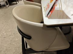 -必胜客(欧亚新生活店)