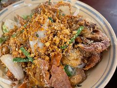 -Cuc Gach Quan Restaurant
