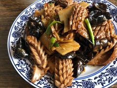 -泉畔人家·老济南经典鲁菜(大明湖店)