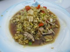 毛豆雪菜肉丝-黄牛肉馆·皖南土菜