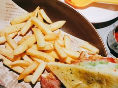 -芭莉与彩虹西餐厅(成都合生汇店)