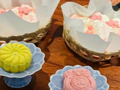 樱花奶豆腐-裕兴记•蟹黄面馆(人民广场店)