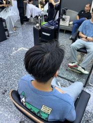 点击看大图 -藤野造型专业烫染接发