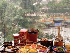 -包整·丝娃娃(甲秀楼景观店)