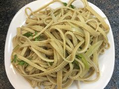 -Mlamber麦泊尔兰州牛肉面
