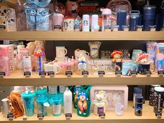 零售区-星巴克臻选(国贸商城首店)