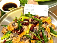 -围炉肉舍•炭烤活鳗•丹东海鲜烤肉(步行街店)