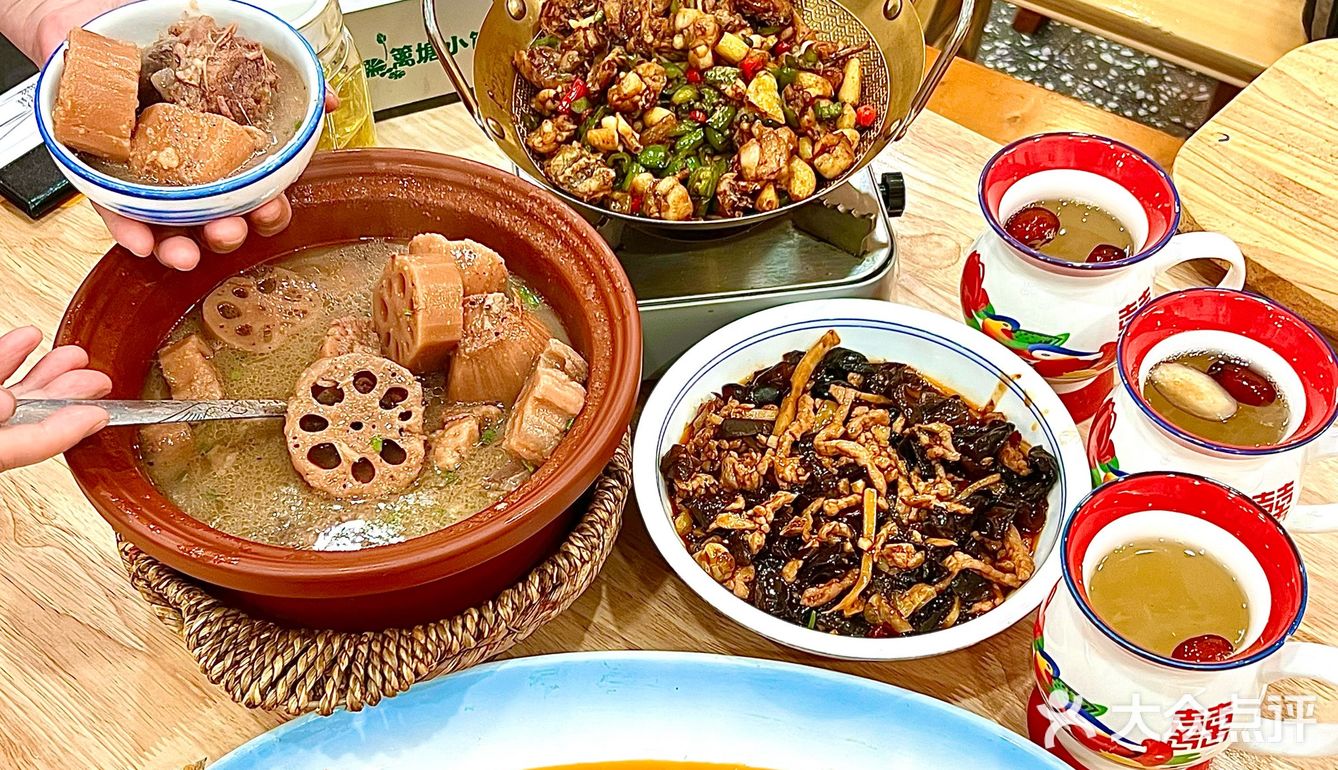 来武汉怎么能不喝一碗这个藕汤再走？！