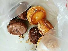 爆浆奶油泡芙-昆明冠生园·蛋糕·面包(南强街店)