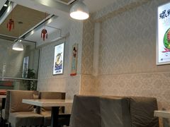 大堂-丽丽三鲜螺蛳粉(田林路店)