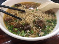 牛腩面-正果忠记云吞濑粉(总店)