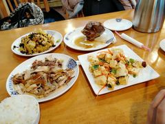 -篱笆院东北饺子王(欧阳路店)