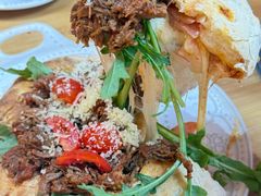 肉食者瀑布芝士披萨-黑熊披萨orso pizza