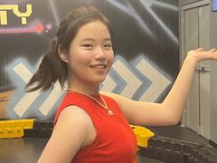 -极限PLAY运动娱乐新世界·团建派对潮玩休闲馆·室内蹦极高空游乐园