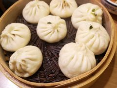 鲜虾韭菜三鲜包-草包包子铺(宽厚里店)