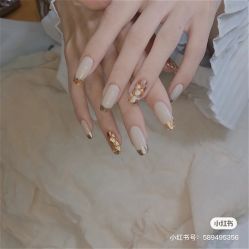 -妙睫屋日式美甲美睫