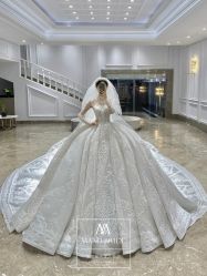 -MANLI BRIDAL婚纱