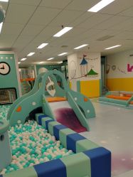 -孩子王童乐园(吾悦广场店)